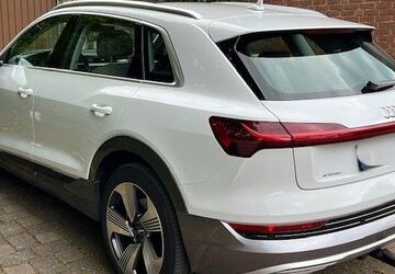 Audi e-tron 56.500 km 33.875 &euro; Gelsenkirchen 45897