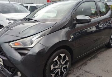 Toyota Aygo (X) 37.300 km 13.490 &euro; Gelsenkirchen 45892