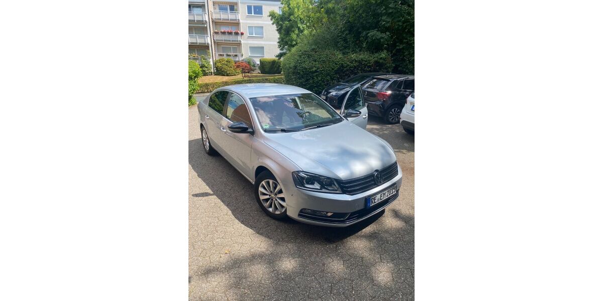 VW Passat 81.000 km 10.000 &euro; Wuppertal 42115