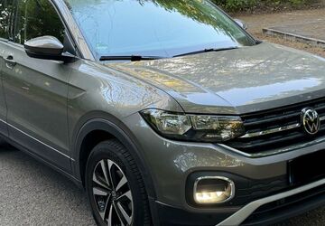 VW T-Cross 6.654 km 21.900 &euro; Gelsenkirchen 45896