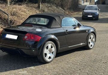 Audi TT 81.000 km 9.900 &euro; Bochum 44797