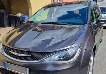 Chrysler Pacifica 93.248 km 26.990 &euro; Hervest (Dorsten) 46284