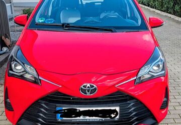 Toyota Yaris 31.000 km 10.750 &euro; Gelsenkirchen 45899