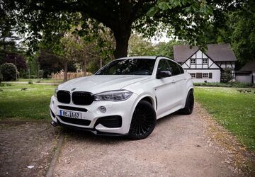 BMW X6 118.000 km 32.300 &euro; Recklinghausen 45661