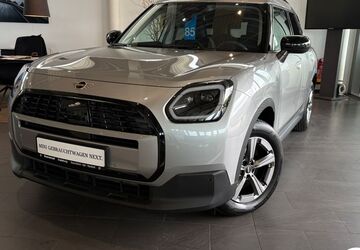 Mini Countryman C (Cooper) 16.124 km 33.800 &euro; Duisburg 47119