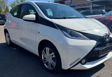 Toyota Aygo (X) 80.289 km 7.900 &euro; Gelsenkirchen 45891