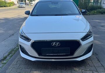 Hyundai i30 105.000 km 14.899 &euro; Gelsenkirchen 45879