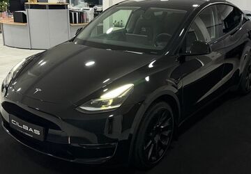 Tesla Model Y 57.621 km 36.900 &euro; Gelsenkirchen 45891