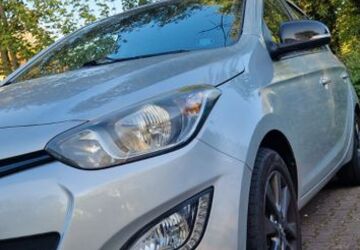 Hyundai i20 140.000 km 4.500 &euro; Gelsenkirchen 45888