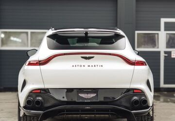 Aston Martin DBX 12.500 km 137.900 &euro; Velbert 42553