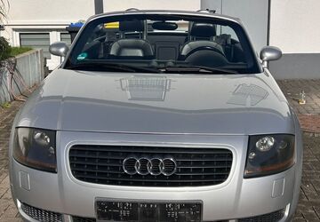 Audi TT 219.110 km 2.990 &euro; Recklinghausen 45665