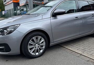 Peugeot 308 186.376 km 9.900 &euro; Gelsenkirchen 45899