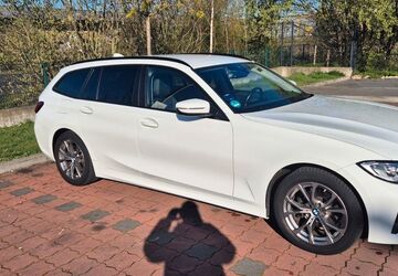 BMW 318 130.100 km 21.999 &euro; Gelsenkirchen 45879