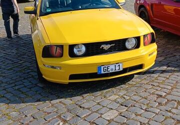 Ford Mustang 267.500 km 9.999 &euro; Gelsenkirchen 45884
