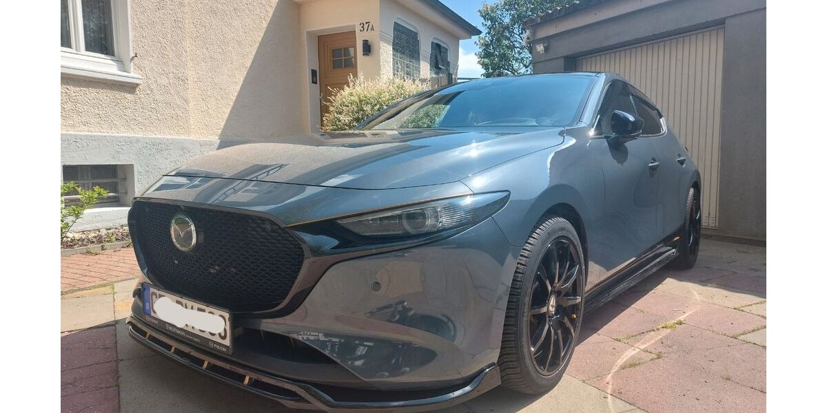 Mazda 3 121.000 km 18.850 &euro; Gelsenkirchen 45896
