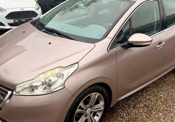 Peugeot 208 130.005 km 4.499 &euro; Gelsenkirchen 45888