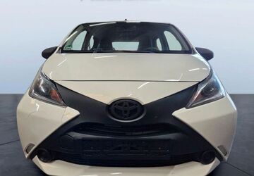 Toyota Aygo (X) 103.000 km 5.600 &euro; Gelsenkirchen 45897