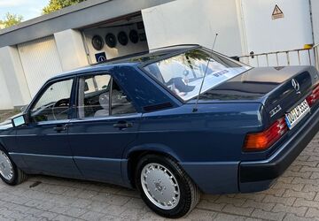 Mercedes-Benz 190 156.000 km 12.250 &euro; Dortmund 44269