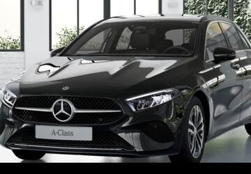 Mercedes-Benz A 180 9.900 km 31.990 &euro; Duisburg 47138