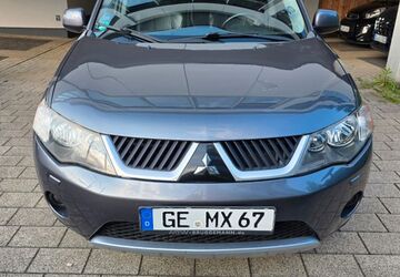 Mitsubishi Outlander 303.000 km 3.950 &euro; Gelsenkirchen 45899