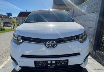 Toyota Proace City 92.168 km 22.000 &euro; Dortmund 44329