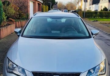 Seat Leon 141.089 km 5.900 &euro; Gelsenkirchen 45888