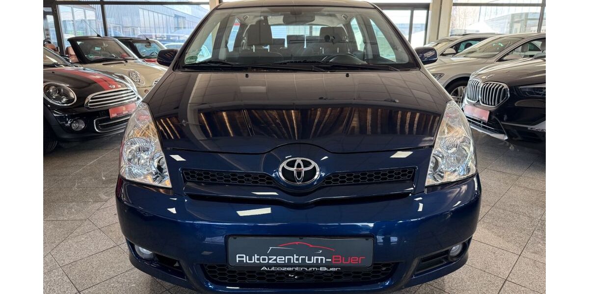 Toyota Corolla Verso 82.000 km 5.990 &euro; Gelsenkirchen 45881