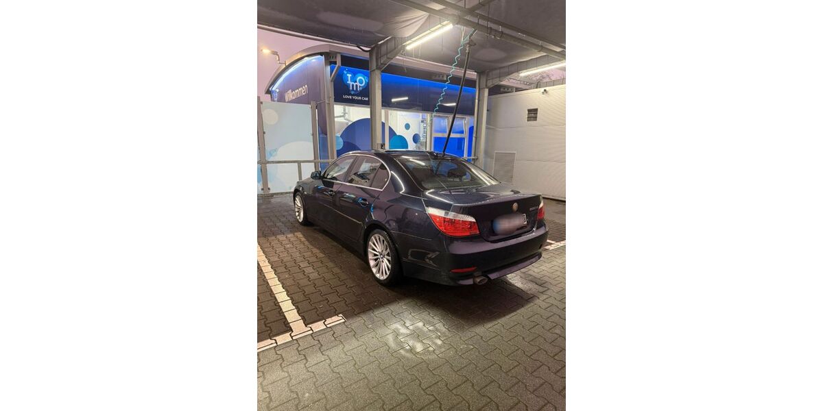 BMW 520 229.000 km 3.200 &euro; Gelsenkirchen 45881