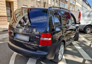 VW Touran 302.000 km 2.599 &euro; Gelsenkirchen 45888