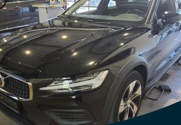 Volvo V60 Cross Country 35.363 km 36.580 &euro; Essen-Kray 45309