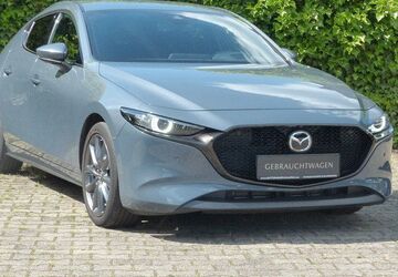 Mazda 3 61.001 km 17.590 &euro; Gelsenkirchen 45899