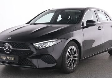 Mercedes-Benz A 180 10.498 km 29.785 &euro; Essen 45309
