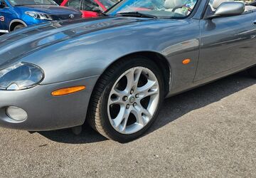 Jaguar XK8 55.660 km 21.999 &euro; Gelsenkirchen 45884