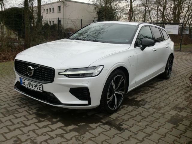 Volvo V60 28.500 km 55.490 &euro; Gelsenkirchen 45891