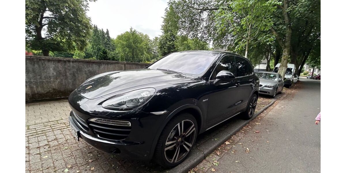 Porsche Cayenne 214.000 km 18.500 &euro; Gelsenkirchen 45889