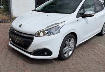 Peugeot 208 130.023 km 4.999 &euro; Gelsenkirchen 45884